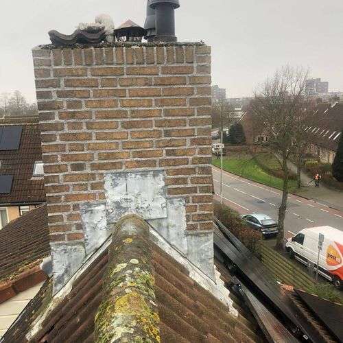 Schoorsteenrenovatie Velsen met loodslab